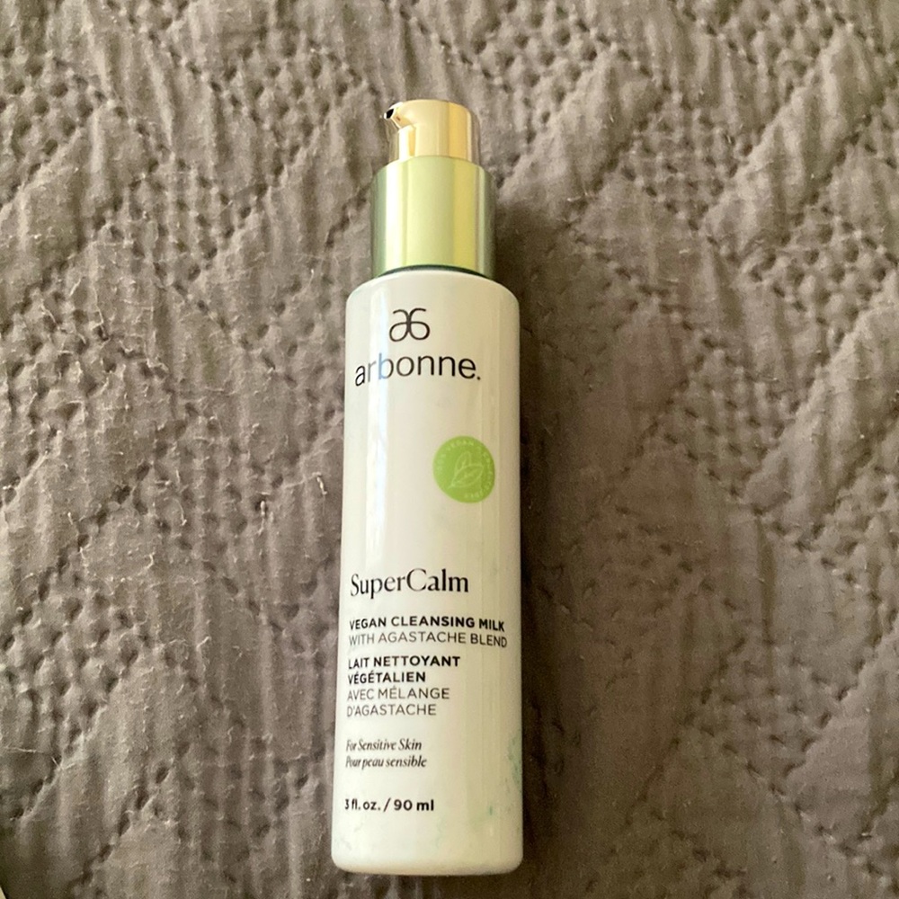 Arbonne supercalm cleansing milk